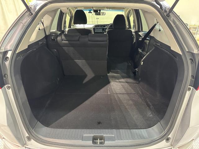 シャトル ハイブリッド　ホンダセンシング　ドライブレコーダー　ＥＴＣ　バックカメラ　ナビ　アダプティブクルーズコントロール　レーンアシスト　衝突被害軽減システム　オートライト　スマートキー　電動格納ミラー　衝突安全ボディ　Ｂｌｕｅｔｏｏｔｈ（21枚目）