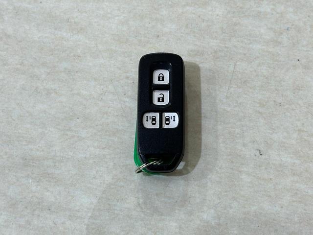 Ｎ－ＢＯＸ ２トーンカラースタイル　Ｇ・Ｌパッケージ　ＥＴＣ　バックカメラ　両側電動スライドドア　ナビ　ＴＶ　衝突被害軽減システム　オートライト　スマートキー　アイドリングストップ　電動格納ミラー　ベンチシート　ＣＶＴ（15枚目）