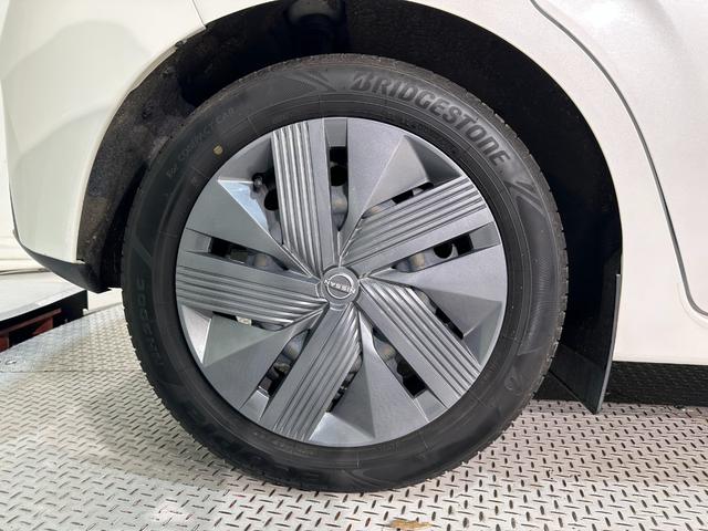 ノート Ｘ　全周囲カメラ　ナビ　ＴＶ　衝突被害軽減システム　オートマチックハイビーム　オートライト　スマートキー　電動格納ミラー　Ｂｌｕｅｔｏｏｔｈ　ＡＢＳ　パワーウインドウ　禁煙車　エアバッグ（45枚目）