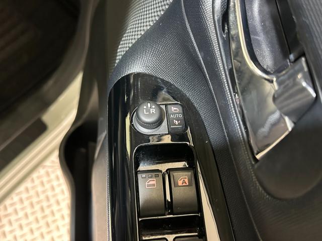 ムーヴキャンバス Ｇブラックアクセントリミテッド　ＳＡＩＩＩ　ドライブレコーダー　ＥＴＣ　全周囲カメラ　両側電動スライドドア　ナビ　ＴＶ　衝突被害軽減システム　オートマチックハイビーム　オートライト　ＬＥＤヘッドランプ　スマートキー　Ｂｌｕｅｔｏｏｔｈ（14枚目）