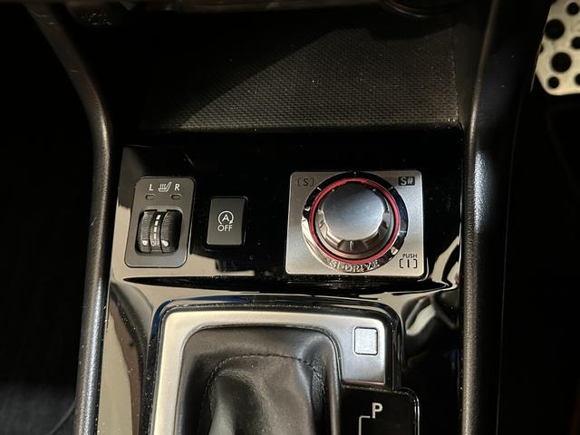 アイドリングストップ機能付き！【信号待ち等の停車時にエンジンを一時的に停止させ低燃費運転をアシストします♪】