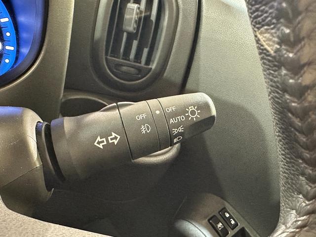 キューブ １５Ｘ　Ｖセレクション　ＥＴＣ　バックカメラ　ナビ　ＴＶ　オートライト　スマートキー　電動格納ミラー　ベンチシート　ＣＶＴ　ＣＤ　ＤＶＤ再生　Ｂｌｕｅｔｏｏｔｈ　盗難防止システム　衝突安全ボディ（30枚目）