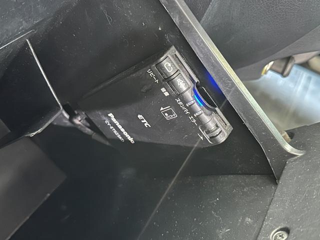 タウンエースバン ＧＬ　４ＷＤ　ドライブレコーダー　ＥＴＣ　ナビ　両側スライドドア　キーレスエントリー　ＡＴ　ＣＤ　ＤＶＤ再生　エアコン　ＡＢＳ（11枚目）