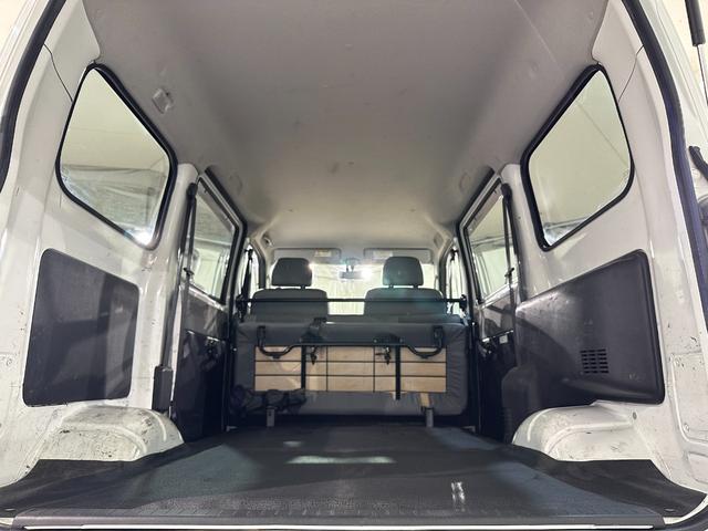 タウンエースバン ＧＬ　４ＷＤ　ドライブレコーダー　ＥＴＣ　ナビ　両側スライドドア　キーレスエントリー　ＡＴ　ＣＤ　ＤＶＤ再生　エアコン　ＡＢＳ（35枚目）