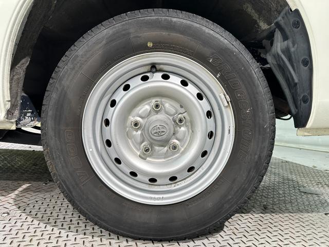 タウンエースバン ＧＬ　４ＷＤ　ドライブレコーダー　ＥＴＣ　ナビ　両側スライドドア　キーレスエントリー　ＡＴ　ＣＤ　ＤＶＤ再生　エアコン　ＡＢＳ（41枚目）