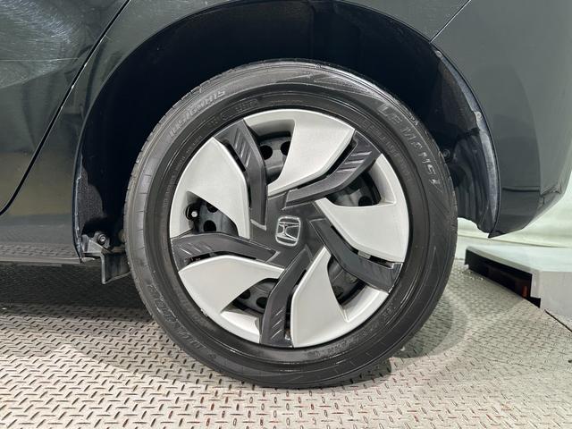 フィットハイブリッド Ｌパッケージ　ハイブリッド　ＥＴＣ　バックカメラ　ナビ　オートクルーズコントロール　オートライト　ＬＥＤヘッドランプ　スマートキー　電動格納ミラー　ＡＴ　盗難防止システム　衝突安全ボディ　ＣＤ　ＤＶＤ再生（42枚目）