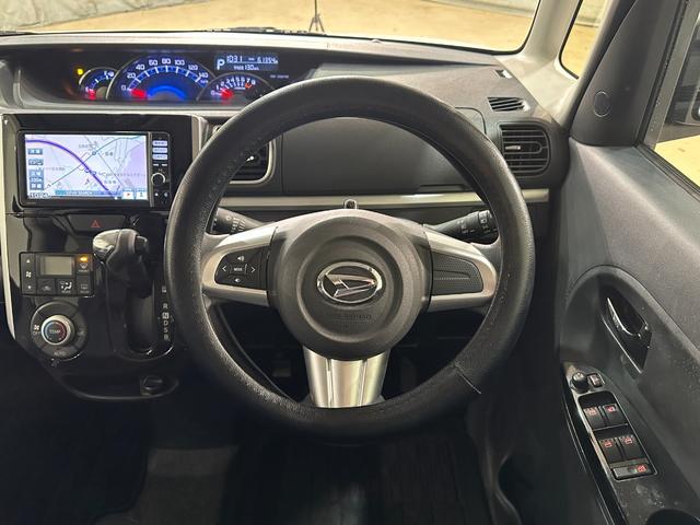 タント カスタムＸ　ＳＡ　バックカメラ　両側スライド・片側電動　ナビ　ＴＶ　衝突被害軽減システム　オートライト　ＬＥＤヘッドランプ　スマートキー　アイドリングストップ　電動格納ミラー　ベンチシート　ＣＶＴ　エアバッグ（4枚目）