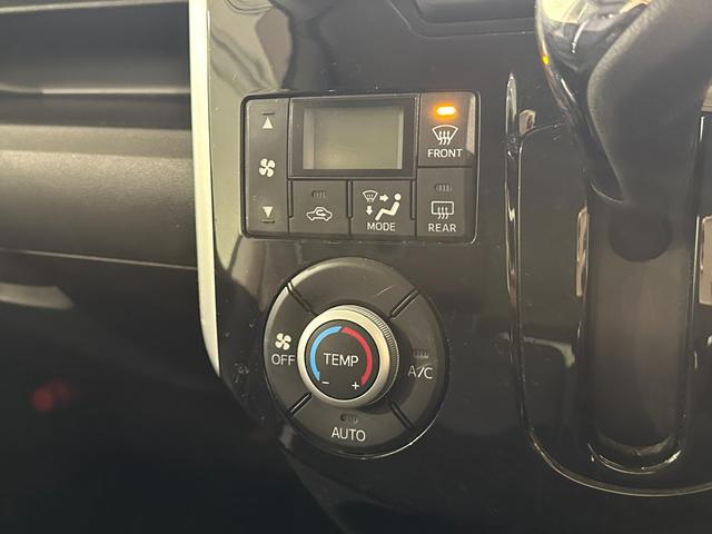 タント カスタムＸ　ＳＡ　バックカメラ　両側スライド・片側電動　ナビ　ＴＶ　衝突被害軽減システム　オートライト　ＬＥＤヘッドランプ　スマートキー　アイドリングストップ　電動格納ミラー　ベンチシート　ＣＶＴ　エアバッグ（11枚目）