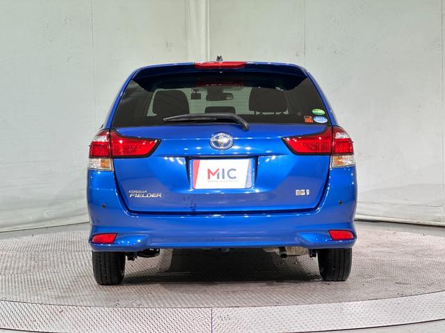 カローラフィールダー ハイブリッドＧ　ドライブレコーダー　ＥＴＣ　バックカメラ　ナビ　衝突被害軽減システム　オートマチックハイビーム　キーレスエントリー　電動格納ミラー　ＣＶＴ　衝突安全ボディ　ＡＢＳ　ＥＳＣ　ＣＤ　パワーウインドウ（18枚目）