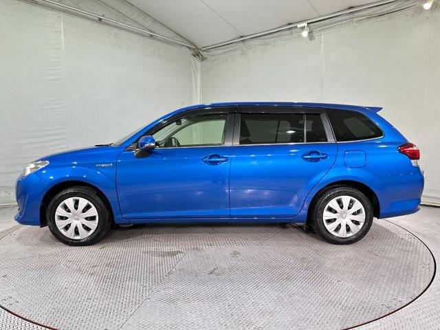 カローラフィールダー ハイブリッドＧ　ドライブレコーダー　ＥＴＣ　バックカメラ　ナビ　衝突被害軽減システム　オートマチックハイビーム　キーレスエントリー　電動格納ミラー　ＣＶＴ　衝突安全ボディ　ＡＢＳ　ＥＳＣ　ＣＤ　パワーウインドウ（20枚目）