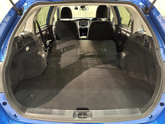 カローラフィールダー ハイブリッドＧ　ドライブレコーダー　ＥＴＣ　バックカメラ　ナビ　衝突被害軽減システム　オートマチックハイビーム　キーレスエントリー　電動格納ミラー　ＣＶＴ　衝突安全ボディ　ＡＢＳ　ＥＳＣ　ＣＤ　パワーウインドウ（31枚目）