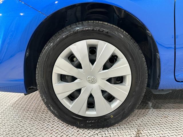 カローラフィールダー ハイブリッドＧ　ドライブレコーダー　ＥＴＣ　バックカメラ　ナビ　衝突被害軽減システム　オートマチックハイビーム　キーレスエントリー　電動格納ミラー　ＣＶＴ　衝突安全ボディ　ＡＢＳ　ＥＳＣ　ＣＤ　パワーウインドウ（41枚目）