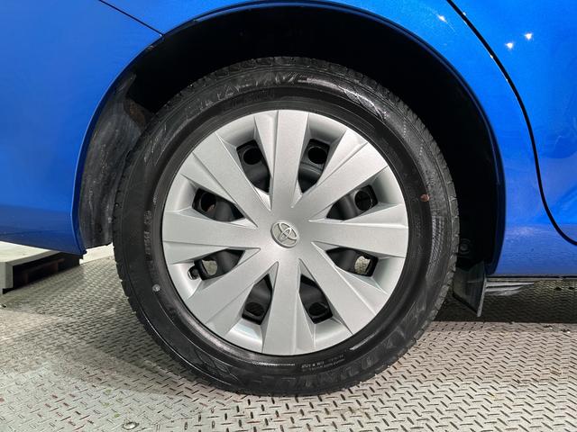 カローラフィールダー ハイブリッドＧ　ドライブレコーダー　ＥＴＣ　バックカメラ　ナビ　衝突被害軽減システム　オートマチックハイビーム　キーレスエントリー　電動格納ミラー　ＣＶＴ　衝突安全ボディ　ＡＢＳ　ＥＳＣ　ＣＤ　パワーウインドウ（42枚目）