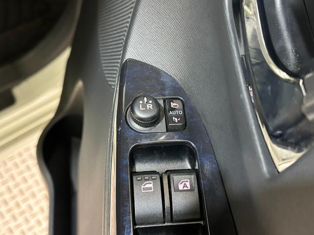 タント カスタムＲＳ　トップエディションＳＡＩＩ　ドライブレコーダー　ＥＴＣ　バックカメラ　両側電動スライドドア　ナビ　ＴＶ　衝突被害軽減システム　オートライト　ＬＥＤヘッドランプ　スマートキー　アイドリングストップ　ターボ　Ｂｌｕｅｔｏｏｔｈ（10枚目）