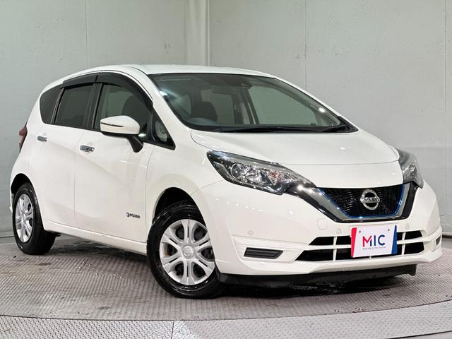 ノート ｅ－パワー　Ｂ　ＥＴＣ　ナビ　クリアランスソナー　衝突被害軽減システム　オートライト　スマートキー　電動格納ミラー　衝突安全ボディ　ＡＢＳ　ＥＳＣ　パワーウインドウ　パワーステアリング　エアバッグ　Ｂｌｕｅｔｏｏｔｈ（16枚目）