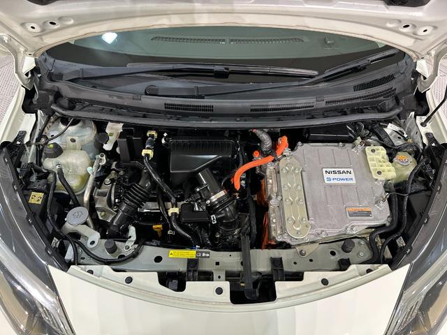 ノート ｅ－パワー　Ｂ　ＥＴＣ　ナビ　クリアランスソナー　衝突被害軽減システム　オートライト　スマートキー　電動格納ミラー　衝突安全ボディ　ＡＢＳ　ＥＳＣ　パワーウインドウ　パワーステアリング　エアバッグ　Ｂｌｕｅｔｏｏｔｈ（22枚目）