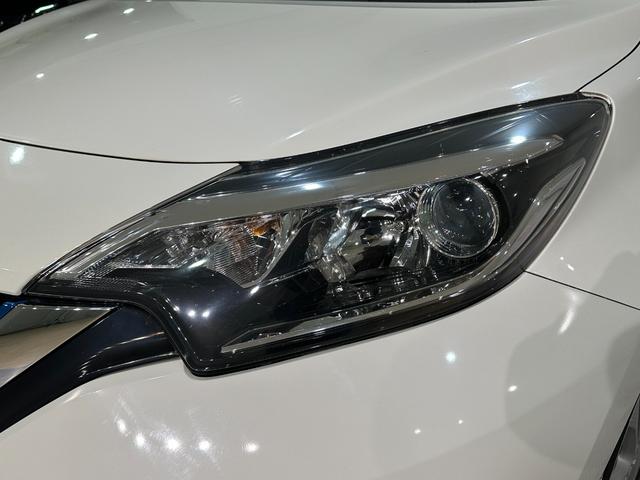 ノート ｅ－パワー　Ｂ　ＥＴＣ　ナビ　クリアランスソナー　衝突被害軽減システム　オートライト　スマートキー　電動格納ミラー　衝突安全ボディ　ＡＢＳ　ＥＳＣ　パワーウインドウ　パワーステアリング　エアバッグ　Ｂｌｕｅｔｏｏｔｈ（31枚目）