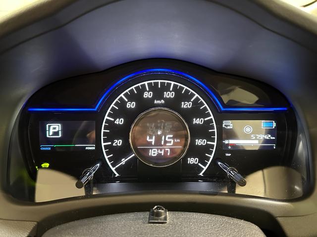 ノート ｅ－パワー　Ｂ　ＥＴＣ　ナビ　クリアランスソナー　衝突被害軽減システム　オートライト　スマートキー　電動格納ミラー　衝突安全ボディ　ＡＢＳ　ＥＳＣ　パワーウインドウ　パワーステアリング　エアバッグ　Ｂｌｕｅｔｏｏｔｈ（42枚目）