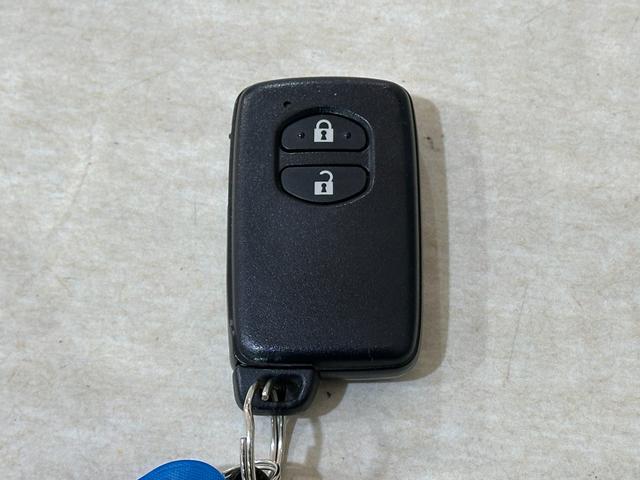 プリウス S ETC バックカメラ ナビ TV アルミホイール オートライト HID CVT スマートキー 電動格納ミラー 盗難防止システム CD Bluetooth 衝突安全ボディ ABS ESC エアコン(14枚目)