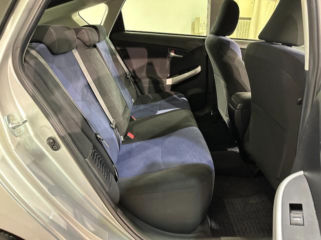 プリウス S ETC バックカメラ ナビ TV アルミホイール オートライト HID CVT スマートキー 電動格納ミラー 盗難防止システム CD Bluetooth 衝突安全ボディ ABS ESC エアコン(35枚目)