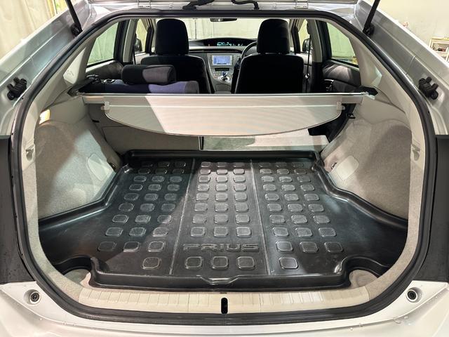 プリウス S ETC バックカメラ ナビ TV アルミホイール オートライト HID CVT スマートキー 電動格納ミラー 盗難防止システム CD Bluetooth 衝突安全ボディ ABS ESC エアコン(37枚目)