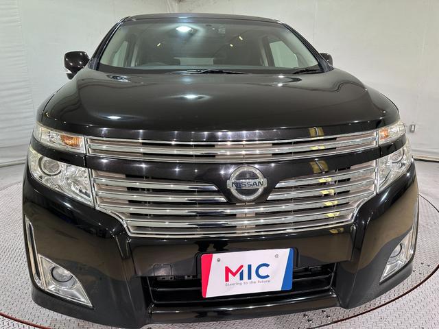 エルグランド ２５０ハイウェイスター　ハーフレザー　バックカメラ　ナビ　ＴＶ　両側電動スライドドア　オートライト　ＨＩＤ　サンルーフ　スマートキー　電動格納ミラー　３列シート　オットマン　Ｗエアコン　アルミホイール　ＣＤ　ＤＶＤ再生（24枚目）