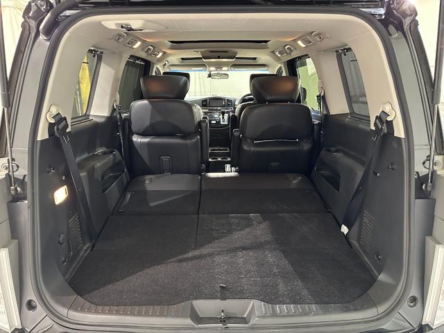 エルグランド ２５０ハイウェイスター　ハーフレザー　バックカメラ　ナビ　ＴＶ　両側電動スライドドア　オートライト　ＨＩＤ　サンルーフ　スマートキー　電動格納ミラー　３列シート　オットマン　Ｗエアコン　アルミホイール　ＣＤ　ＤＶＤ再生（30枚目）