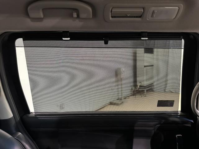 エルグランド ２５０ハイウェイスター　ハーフレザー　バックカメラ　ナビ　ＴＶ　両側電動スライドドア　オートライト　ＨＩＤ　サンルーフ　スマートキー　電動格納ミラー　３列シート　オットマン　Ｗエアコン　アルミホイール　ＣＤ　ＤＶＤ再生（44枚目）