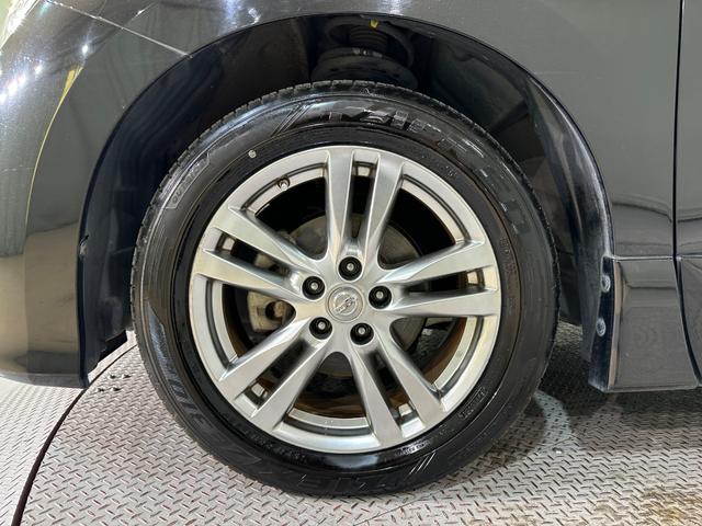 エルグランド ２５０ハイウェイスター　ハーフレザー　バックカメラ　ナビ　ＴＶ　両側電動スライドドア　オートライト　ＨＩＤ　サンルーフ　スマートキー　電動格納ミラー　３列シート　オットマン　Ｗエアコン　アルミホイール　ＣＤ　ＤＶＤ再生（53枚目）