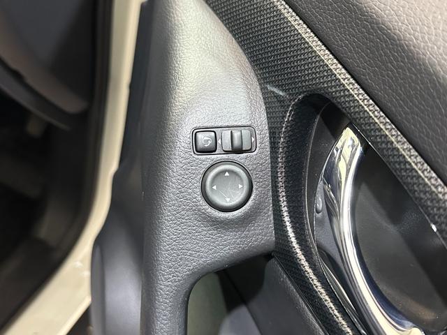 エクストレイル ２０Ｘ　ハイブリッド　エマージェンシーブレーキＰ　ナビ　ワンオーナー　４ＷＤ　ドライブレコーダー　全周囲カメラ　衝突被害軽減システム　オートライト　ＬＥＤヘッドランプ　電動リアゲート　アルミホイール　スマートキー　パワーウインドウ　パワーステアリング（22枚目）