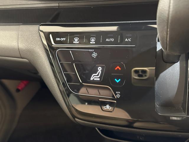 デイズ Ｘ　ドライブレコーダー　バックカメラ　衝突被害軽減システム　オートライト　スマートキー　アイドリングストップ　電動格納ミラー　ベンチシート　ＡＢＳ　ＥＳＣ　Ｂｌｕｅｔｏｏｔｈ　パワーウインドウ（9枚目）