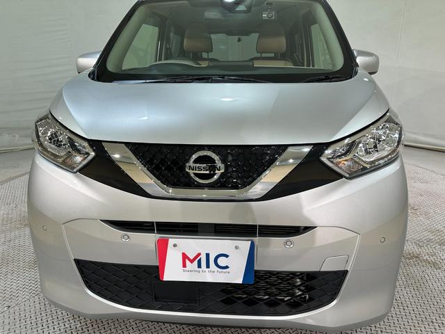 デイズ Ｘ　ドライブレコーダー　バックカメラ　衝突被害軽減システム　オートライト　スマートキー　アイドリングストップ　電動格納ミラー　ベンチシート　ＡＢＳ　ＥＳＣ　Ｂｌｕｅｔｏｏｔｈ　パワーウインドウ（25枚目）