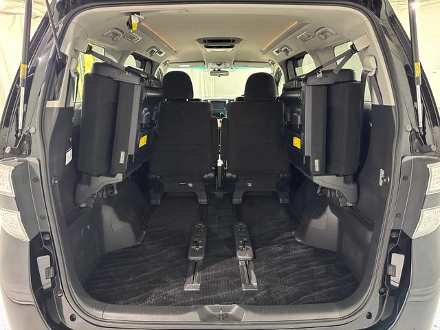 ヴェルファイア ２．４Ｚ　プラチナセレクションＩＩ　タイプゴールド　ワンオーナー　ＥＴＣ　バックカメラ　ナビ　ＴＶ　クリアランスソナー　両側電動スライドドア　オートライト　ＨＩＤ　電動リアゲート　スマートキー　電動格納ミラー　後席モニター　３列シート　オットマン（20枚目）