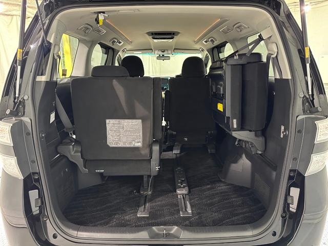 ヴェルファイア ２．４Ｚ　プラチナセレクションＩＩ　タイプゴールド　ワンオーナー　ＥＴＣ　バックカメラ　ナビ　ＴＶ　クリアランスソナー　両側電動スライドドア　オートライト　ＨＩＤ　電動リアゲート　スマートキー　電動格納ミラー　後席モニター　３列シート　オットマン（36枚目）