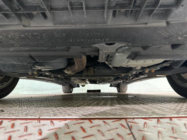 ヴェルファイア ２．４Ｚ　プラチナセレクションＩＩ　タイプゴールド　ワンオーナー　ＥＴＣ　バックカメラ　ナビ　ＴＶ　クリアランスソナー　両側電動スライドドア　オートライト　ＨＩＤ　電動リアゲート　スマートキー　電動格納ミラー　後席モニター　３列シート　オットマン（40枚目）