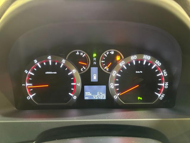 ヴェルファイア ２．４Ｚ　プラチナセレクションＩＩ　タイプゴールド　ワンオーナー　ＥＴＣ　バックカメラ　ナビ　ＴＶ　クリアランスソナー　両側電動スライドドア　オートライト　ＨＩＤ　電動リアゲート　スマートキー　電動格納ミラー　後席モニター　３列シート　オットマン（44枚目）