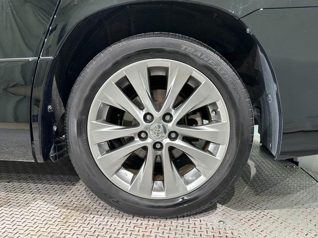 ヴェルファイア ２．４Ｚ　プラチナセレクションＩＩ　タイプゴールド　ワンオーナー　ＥＴＣ　バックカメラ　ナビ　ＴＶ　クリアランスソナー　両側電動スライドドア　オートライト　ＨＩＤ　電動リアゲート　スマートキー　電動格納ミラー　後席モニター　３列シート　オットマン（47枚目）