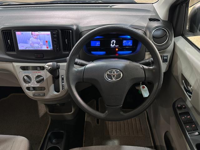 ピクシスエポック Ｘ　ＳＡ　ドライブレコーダー　ＥＴＣ　ナビ　ＴＶ　衝突被害軽減システム　キーレスエントリー　アイドリングストップ　電動格納ミラー　ＣＶＴ　ＡＢＳ　ＥＳＣ　ＣＤ　ミュージックプレイヤー接続可　パワーウインドウ（3枚目）