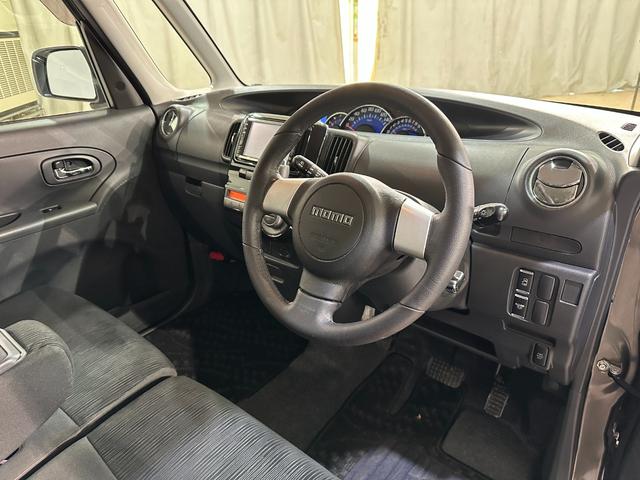 タント カスタムＲＳ　電動スライドドア　ナビ　ＨＩＤ　スマートキー　電動格納ミラー　ベンチシート　ターボ　ＣＶＴ　盗難防止システム　ＡＢＳ　ＣＤ　ＤＶＤ再生　ＭＤ　アルミホイール　衝突安全ボディ　エアコン（22枚目）