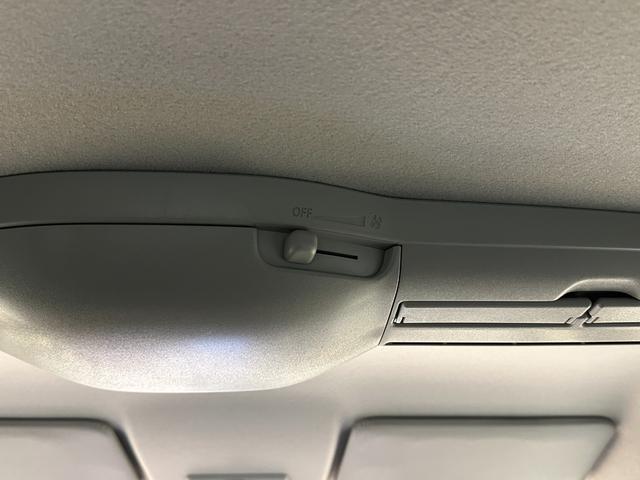 スペーシア ハイブリッドＸ　バックカメラ　両側電動スライドドア　ナビ　ＴＶ　クリアランスソナー　衝突被害軽減システム　オートライト　スマートキー　アイドリングストップ　電動格納ミラー　シートヒーター　ベンチシート（21枚目）