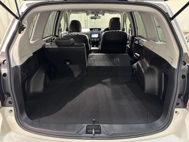 フォレスター ２．０ＸＴ　アイサイト　４ＷＤ　ドライブレコーダー　ＥＴＣ　バックカメラ　オートクルーズコントロール　レーンアシスト　パワーシート　衝突被害軽減システム　ナビ　ＴＶ　オートライト　ＨＩＤ　アルミホイール　スマートキー（27枚目）