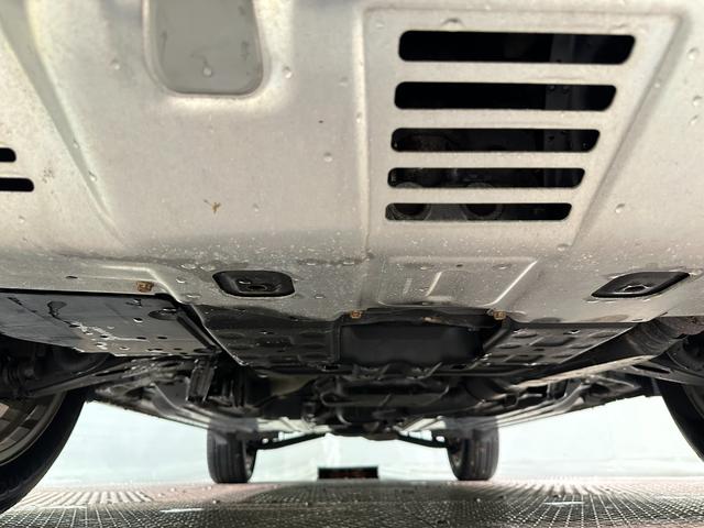 フォレスター ２．０ＸＴ　アイサイト　４ＷＤ　ドライブレコーダー　ＥＴＣ　バックカメラ　オートクルーズコントロール　レーンアシスト　パワーシート　衝突被害軽減システム　ナビ　ＴＶ　オートライト　ＨＩＤ　アルミホイール　スマートキー（46枚目）