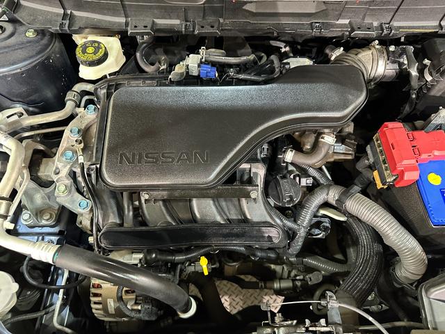 エクストレイル ２０Ｘ　エマージェンシーブレーキパッケージ　ナビ　４ＷＤ　ＥＴＣ　全周囲カメラ　衝突被害軽減システム　ナビ　ＴＶ　オートライト　アルミホイール　スマートキー　アイドリングストップ　シートヒーター　電動格納ミラー　Ｂｌｕｅｔｏｏｔｈ（20枚目）