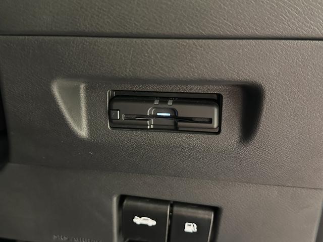 キックス Ｘ　ワンオーナー　ＥＴＣ　クリアランスソナー　レーンアシスト　衝突被害軽減システム　ナビ　ＴＶ　オートライト　ＬＥＤヘッドランプ　アルミホイール　スマートキー　エアバッグ　アダプティブクルーズコントロール（7枚目）