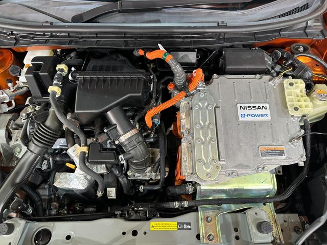 キックス Ｘ　ワンオーナー　ＥＴＣ　クリアランスソナー　レーンアシスト　衝突被害軽減システム　ナビ　ＴＶ　オートライト　ＬＥＤヘッドランプ　アルミホイール　スマートキー　エアバッグ　アダプティブクルーズコントロール（20枚目）