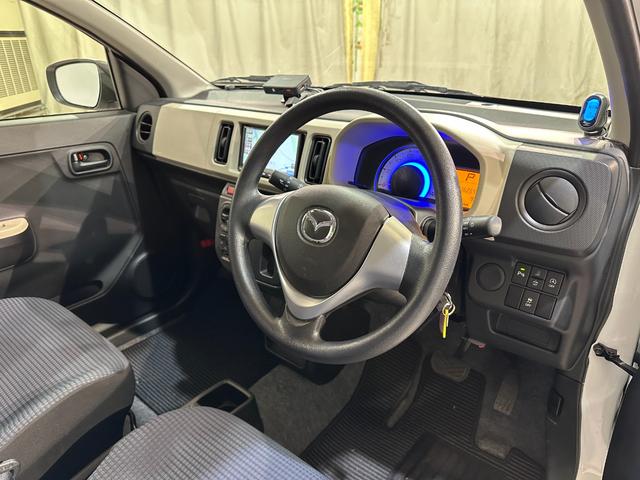 キャロル ＧＳ　４ＷＤ　バックカメラ　ナビ　クリアランスソナー　衝突被害軽減システム　オートライト　キーレスエントリー　アイドリングストップ　シートヒーター　ＡＢＳ　ＥＳＣ　Ｂｌｕｅｔｏｏｔｈ　パワーステアリング（11枚目）