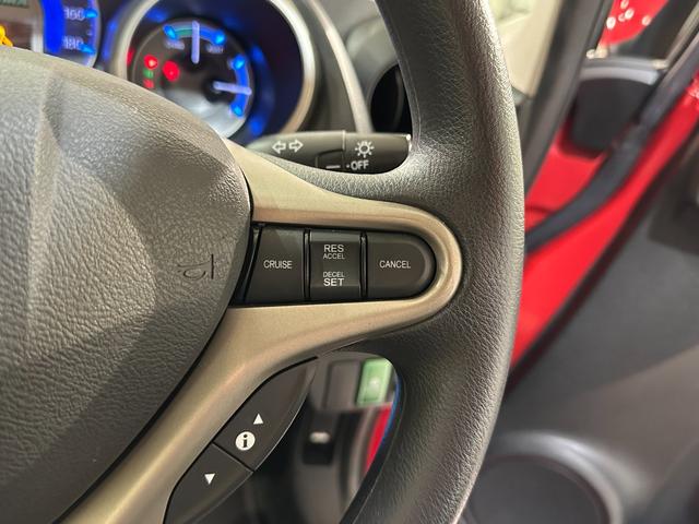 フィットハイブリッド ベースグレード ハイブリッド ドライブレコーダー ETC ナビ オートクルーズコントロール キーレスエントリー CVT 衝突安全ボディ CD ABS エアコン ABS パワーステアリング パワーウインドウ(10枚目)