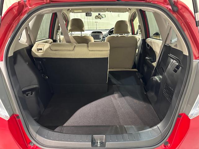 フィットハイブリッド ベースグレード ハイブリッド ドライブレコーダー ETC ナビ オートクルーズコントロール キーレスエントリー CVT 衝突安全ボディ CD ABS エアコン ABS パワーステアリング パワーウインドウ(25枚目)