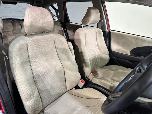 フィットハイブリッド ベースグレード ハイブリッド ドライブレコーダー ETC ナビ オートクルーズコントロール キーレスエントリー CVT 衝突安全ボディ CD ABS エアコン ABS パワーステアリング パワーウインドウ(31枚目)