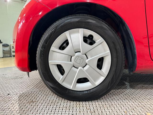 フィットハイブリッド ベースグレード ハイブリッド ドライブレコーダー ETC ナビ オートクルーズコントロール キーレスエントリー CVT 衝突安全ボディ CD ABS エアコン ABS パワーステアリング パワーウインドウ(36枚目)